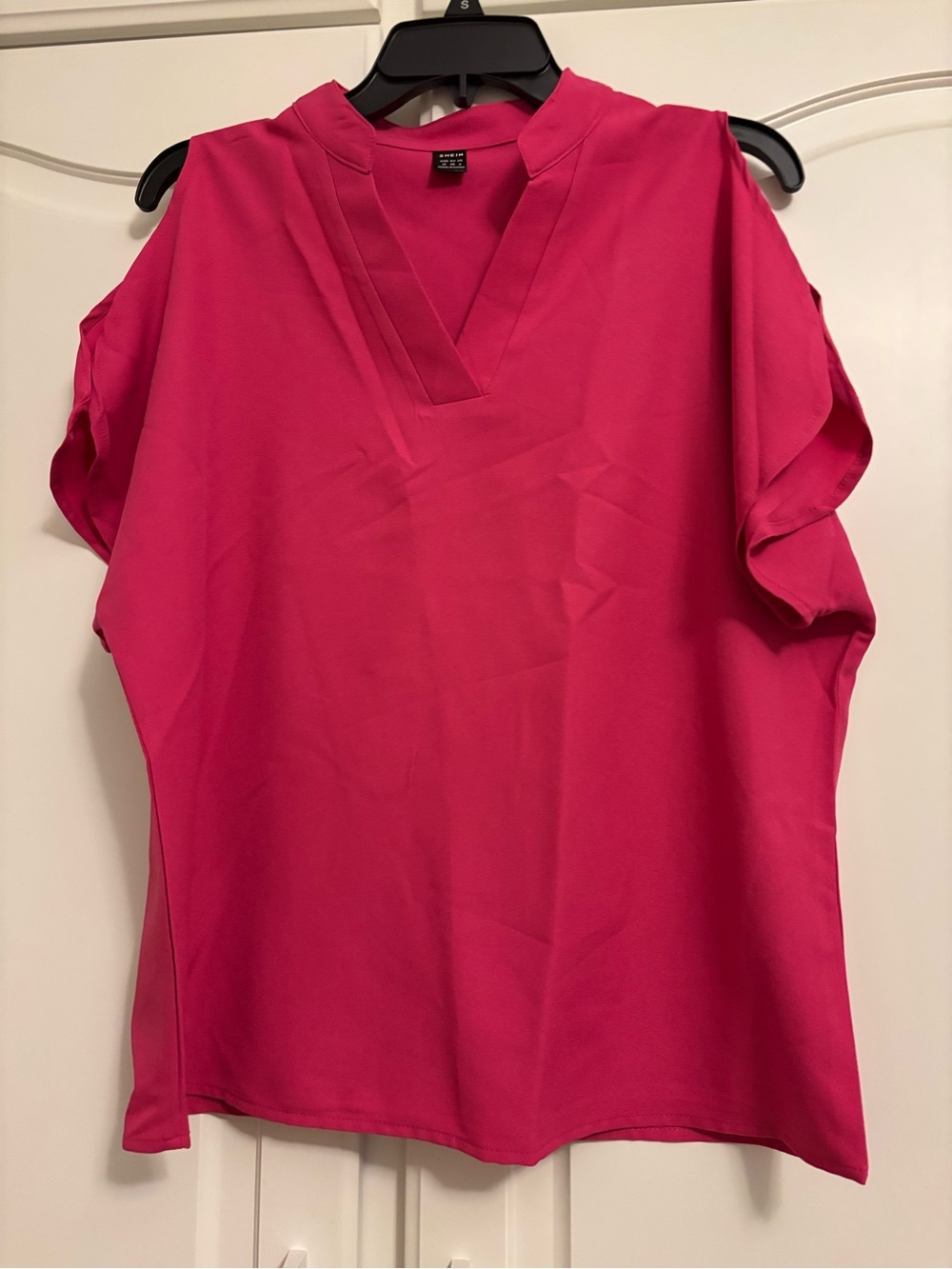 Women’s V-Neck Short Sleeve Peekaboo Top - Hot Pink